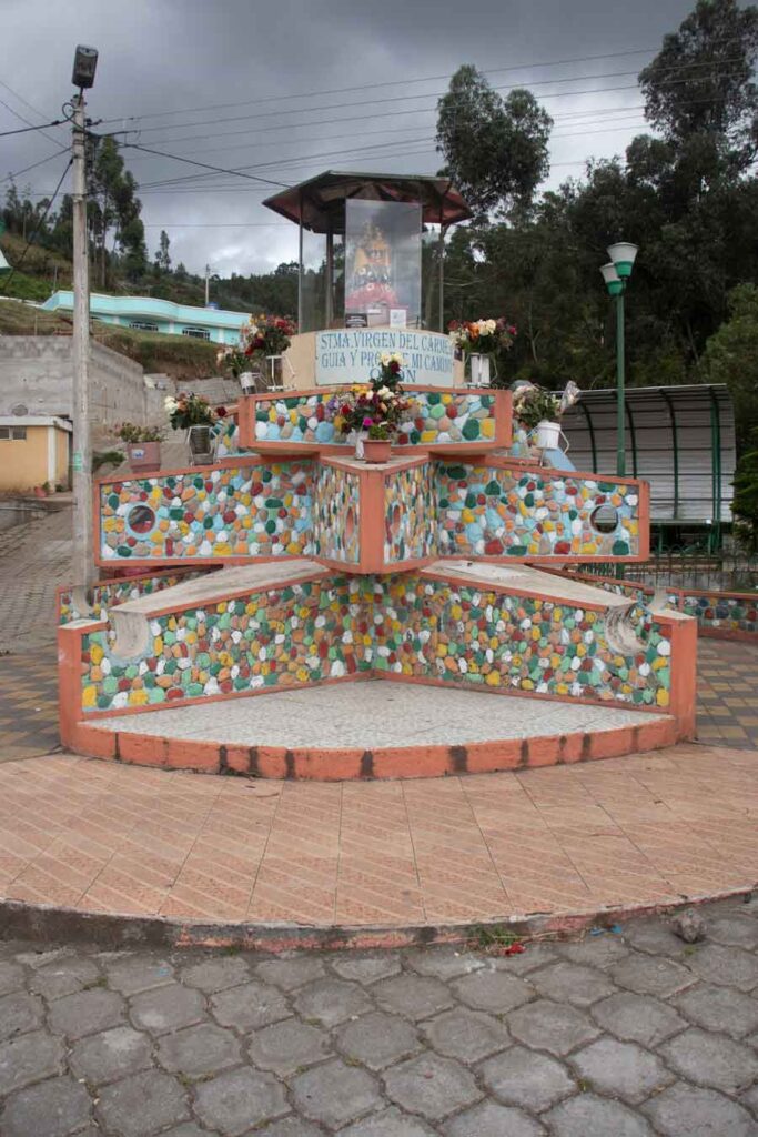 Gruta-de-la-Virgen-Carmen-oton-683x1024 La Gruta de la Virgen del Carmen