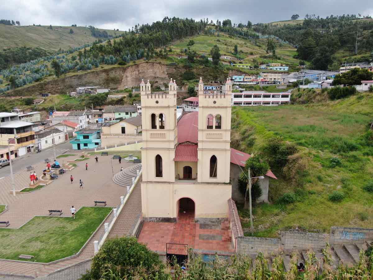 Igelsia-Oton-1 Turismo