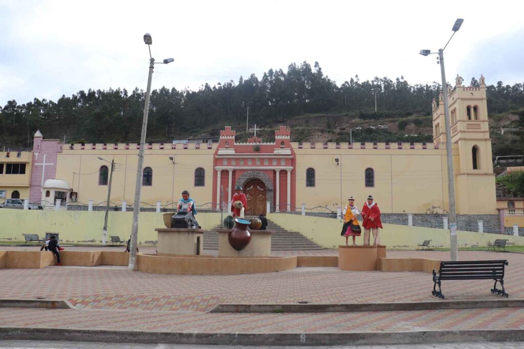Iglesia-Oton-Exterior-1024x683 Iglesia Matriz de Otón
